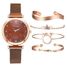 Load image into Gallery viewer, The heartbreaker - Luxury women&#39;s watch.  bracelet bundle (optional) - Aura Apex
